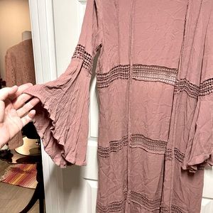 Forever 21 Lace detail bell sleeve kimono